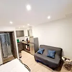 Appartement Moderne Neuf F2 Centre Ville